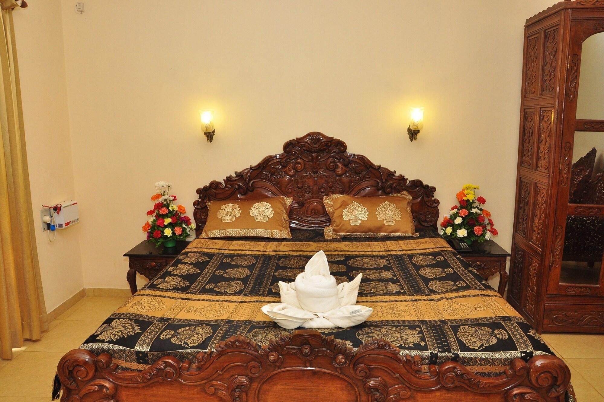 Villa Theresa Beach Resort Калангуте Екстериор снимка