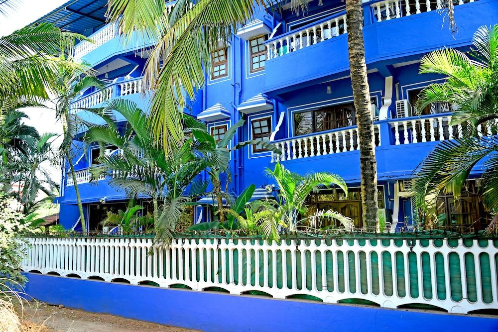 Villa Theresa Beach Resort Калангуте Екстериор снимка