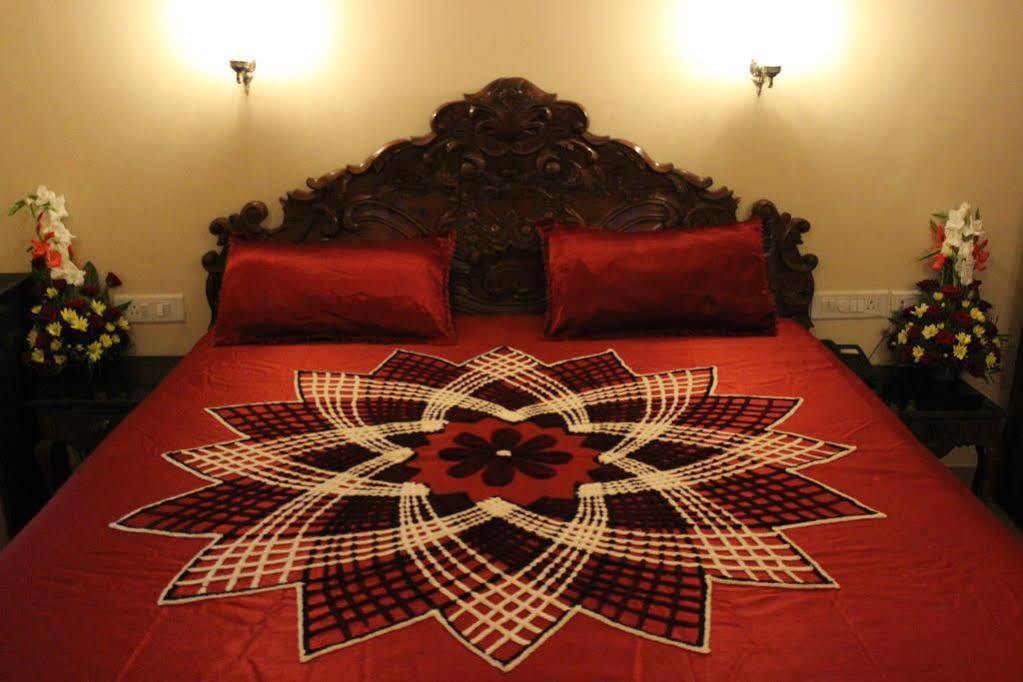 Villa Theresa Beach Resort Калангуте Екстериор снимка