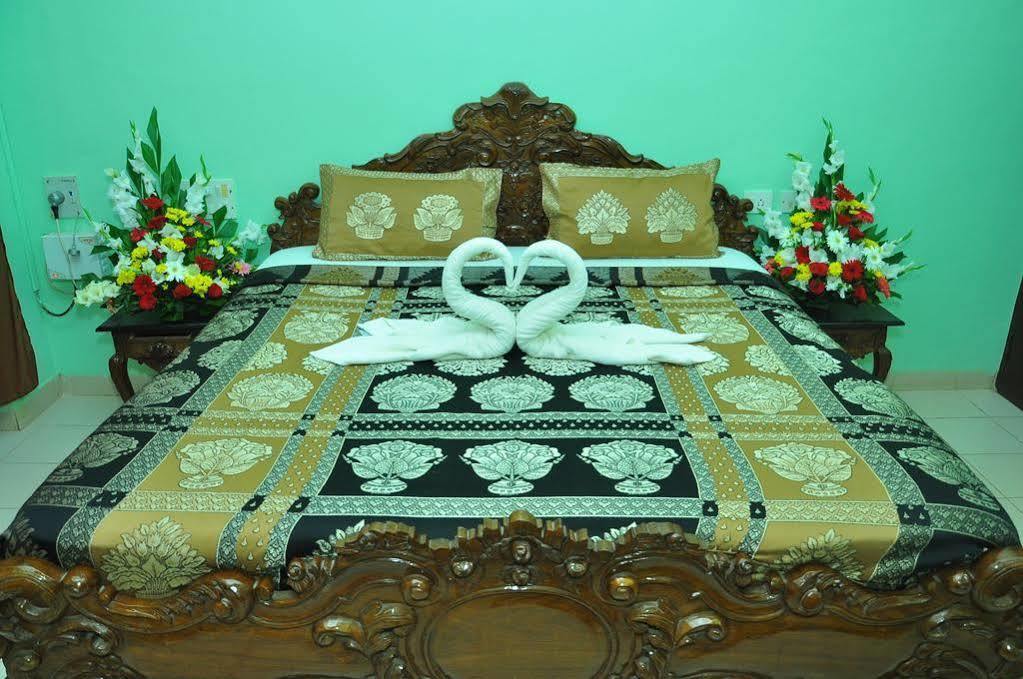 Villa Theresa Beach Resort Калангуте Екстериор снимка