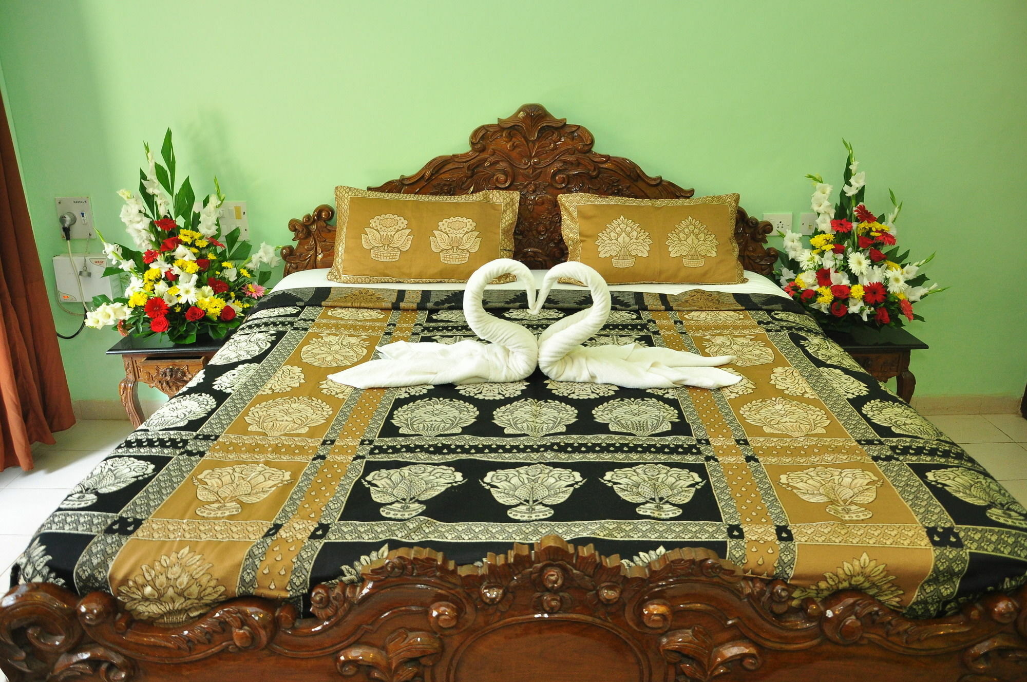 Villa Theresa Beach Resort Калангуте Екстериор снимка
