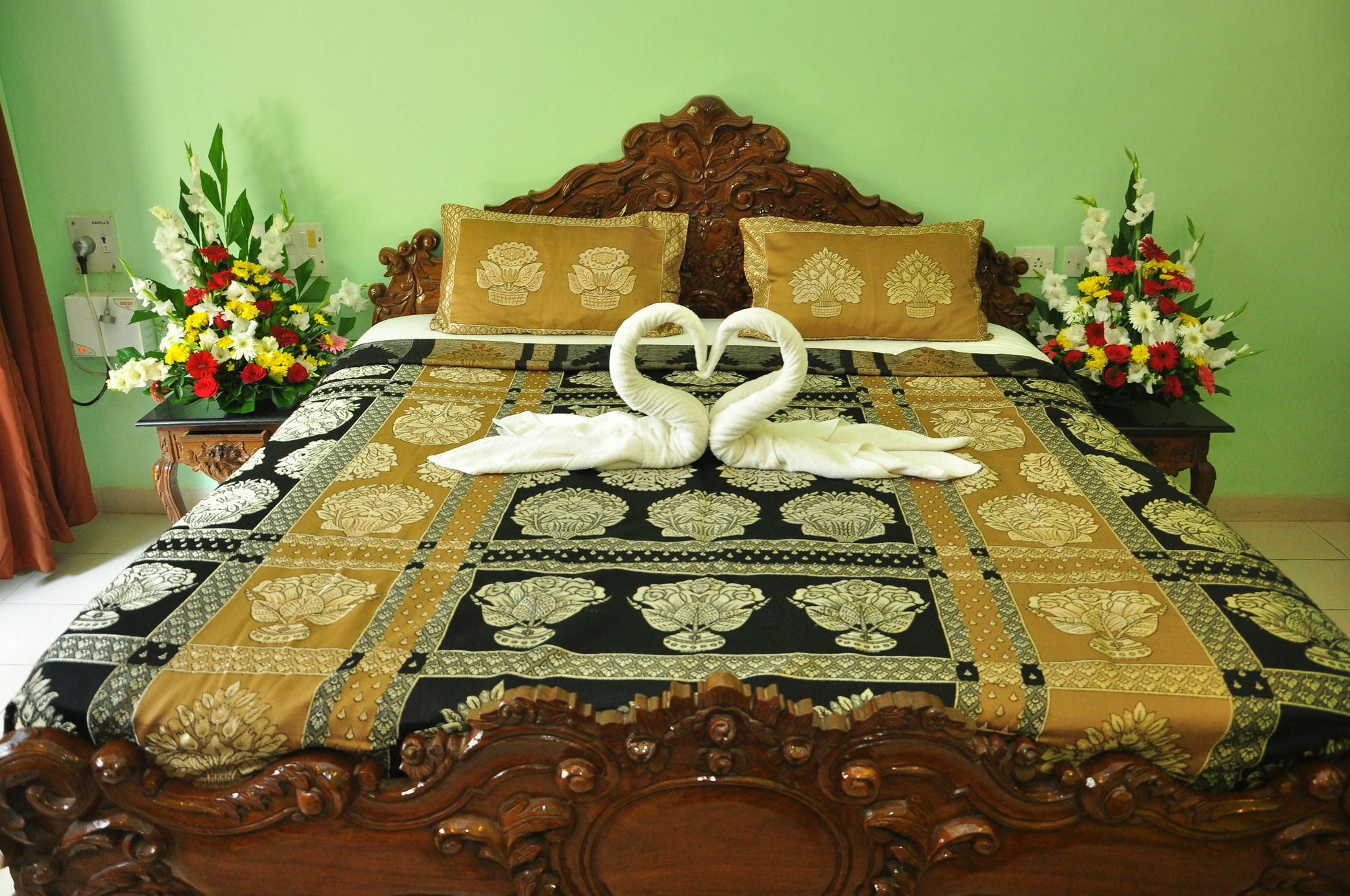 Villa Theresa Beach Resort Калангуте Екстериор снимка